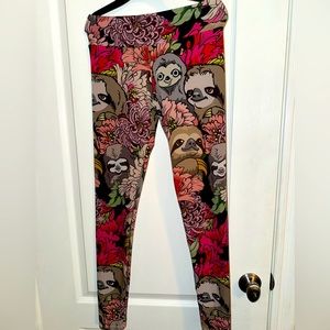 Society 6 Sloth 🦥 Yoga Leggings Size Small